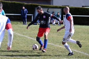 Foot, CHL : Velay FC évite le piège à Montfaucon-Montregard