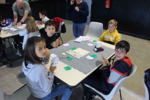 Yssingeaux : un tournoi de bridge pour 70 écoliers après une initiation