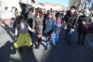 Le Carnaval des enfants met de la couleur à Bas-en-Basset