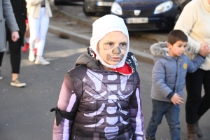 Le Carnaval des enfants met de la couleur à Bas-en-Basset