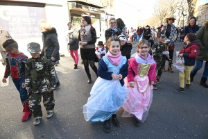 Le Carnaval des enfants met de la couleur à Bas-en-Basset