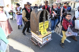 Le Carnaval des enfants met de la couleur à Bas-en-Basset