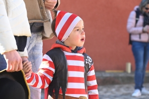 Le Carnaval des enfants met de la couleur à Bas-en-Basset