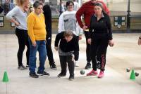 Dunières : une initiation aux boules lyonnaises en sport adapté