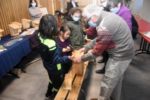 Yssingeaux : un Noël plus vert avec la fabrication de nichoirs