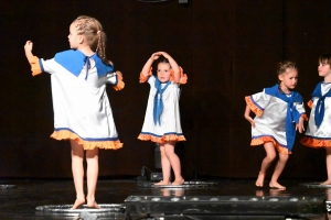 Yssingeaux : une malle aux souvenirs bien garnie à l&#039;association de danse