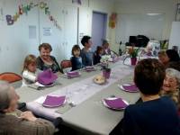 Moment gourmand pour les bambins de la crèche et les résidents de la maison de retraite de Monistrol