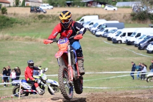 220 pilotes sur l&#039;endurance moto à Sauvessanges