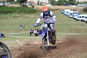 220 pilotes sur l&#039;endurance moto à Sauvessanges