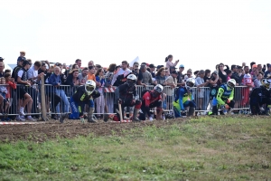 220 pilotes sur l&#039;endurance moto à Sauvessanges