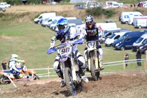 220 pilotes sur l&#039;endurance moto à Sauvessanges