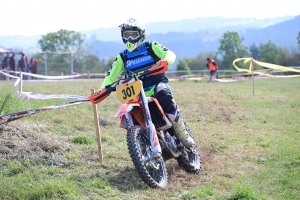 220 pilotes sur l&#039;endurance moto à Sauvessanges