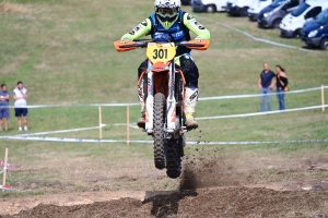 220 pilotes sur l&#039;endurance moto à Sauvessanges