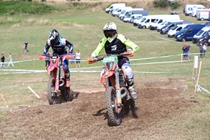 220 pilotes sur l&#039;endurance moto à Sauvessanges