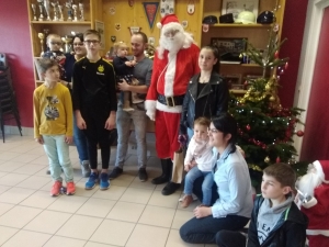 Yssingeaux : les pompiers se retrouvent autour de l&#039;arbre de Noël