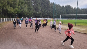 Sainte-Sigolène : 311 km parcourus par les écoliers de Germaine-Tillion au cross olympique et solidaire