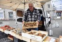 Riotord : quelques morilles et des forains pour le 8 mai férié