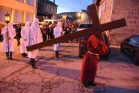 Tence : la procession des pénitents blancs en images