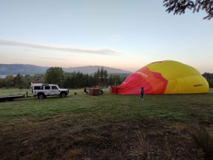 Franck Vergon fait voler en montgolfière au-dessus des Sucs