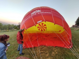 Franck Vergon fait voler en montgolfière au-dessus des Sucs