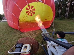 Franck Vergon fait voler en montgolfière au-dessus des Sucs