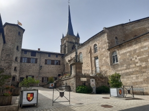 Saint-Pal-de-Chalencon : visite guidée gratuite et projections en boucle de diaporamas