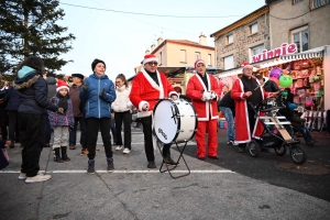 Monistrol-sur-Loire : le marché de Noël se poursuit ce dimanche sur la place Néron