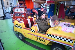 Monistrol-sur-Loire : le marché de Noël se poursuit ce dimanche sur la place Néron