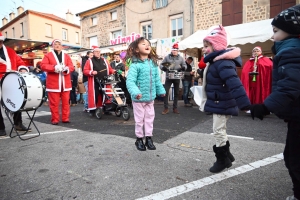 Monistrol-sur-Loire : le marché de Noël se poursuit ce dimanche sur la place Néron