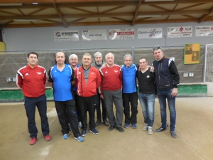 Sainte-Sigolène : une quadrette de Dunières remporte le Challenge Deveaux en boules lyonnaises