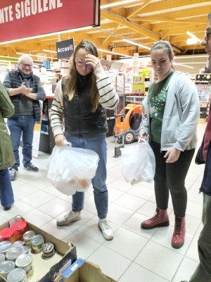 Sainte-Sigolène : les collégiens à fond pour les Restos du Coeur