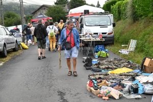 Bessamorel : après la pluie arrivent le beau temps et les chineurs