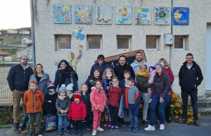 Riotord : les parents de l&#039;école publique mettent en vente des sapins pour Noël