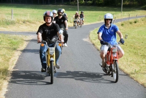 Dix copains pour une virée de 150 km à mobylette