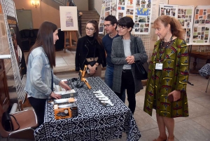 Monistrol-sur-Loire : une vente exceptionnelle d&#039;artisanat du monde au Château des évêques