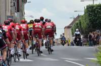 Le peloton était très étiré à Monistrol.