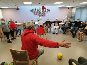 Saint-Maurice-de-Lignon : découverte du basket santé pour les résidents du Bel Âge