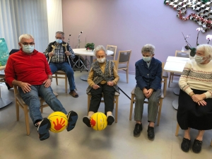 Saint-Maurice-de-Lignon : découverte du basket santé pour les résidents du Bel Âge