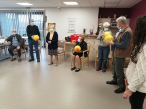 Saint-Maurice-de-Lignon : découverte du basket santé pour les résidents du Bel Âge