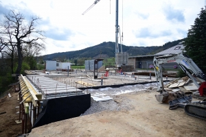 Bas-en-Basset : les travaux des vestiaires de foot ont commencé au stade de la France