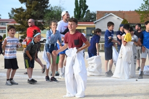 Seize équipes très joueuses aux jeux interquartiers des Villettes (vidéo)