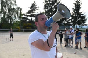 Seize équipes très joueuses aux jeux interquartiers des Villettes (vidéo)