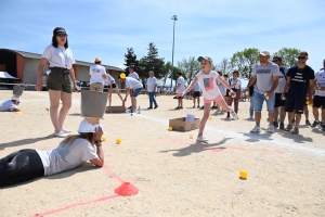 Seize équipes très joueuses aux jeux interquartiers des Villettes (vidéo)