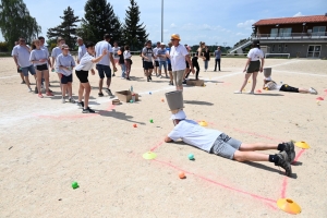 Seize équipes très joueuses aux jeux interquartiers des Villettes (vidéo)