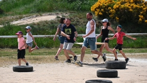 Seize équipes très joueuses aux jeux interquartiers des Villettes (vidéo)