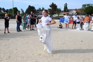 Seize équipes très joueuses aux jeux interquartiers des Villettes (vidéo)