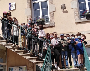 Les CM1-CM2 de l’école de Grazac visitent leur mairie