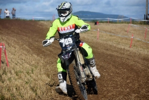 Course sur prairie de Saint-Maurice-de-Lignon : les motos Open (série 1)