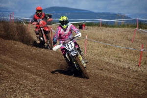 Course sur prairie de Saint-Maurice-de-Lignon : les motos Open (série 1)