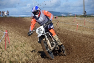 Course sur prairie de Saint-Maurice-de-Lignon : les motos Open (série 1)